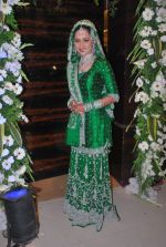 Sanjeeda Sheikh at Amir Ali_s wedding with Sanjeeda Sheikh in Khar Gymkhana, Mumbai on 2nd March 2012 (206).jpg